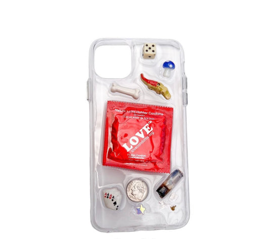 Fundas personalizadas con todos los amuletos incorporados